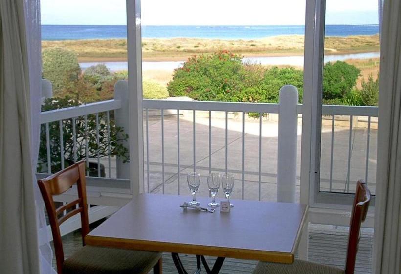 A Great Ocean View Motel