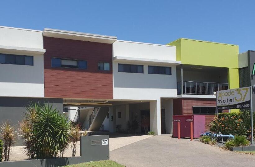 Abode37 Motel Emerald