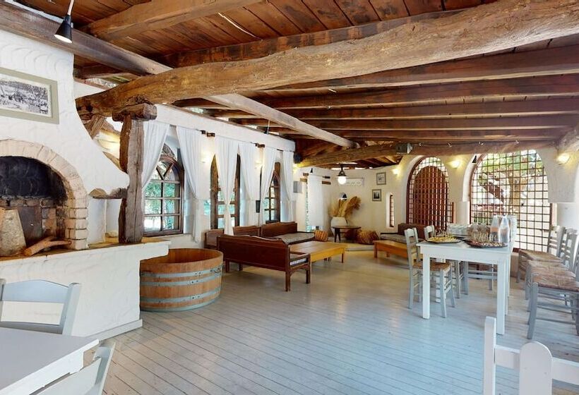 Acrotel Athena Residence