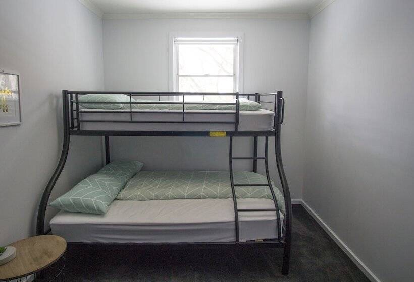 Общежитие Amber Lodge Mt Buller