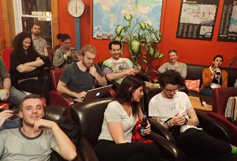 Общежитие Auberge Du Plateau