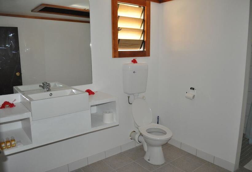 Общежитие Ratu Kini Backpackers & Dive Resort