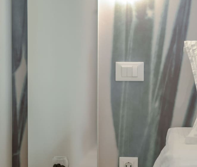 Antony Suites   Adults Only