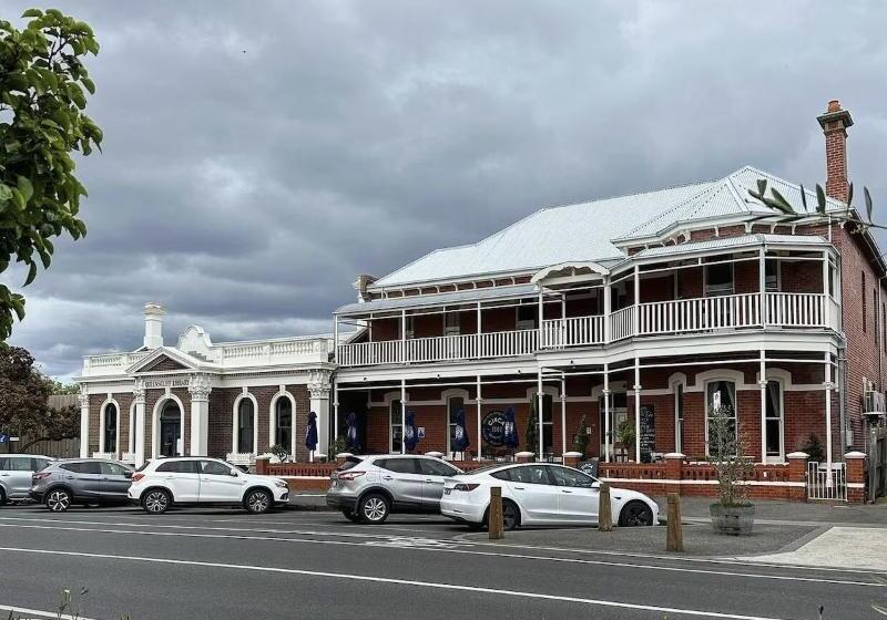 Bed and Breakfast Circa 1902 Queenscliff