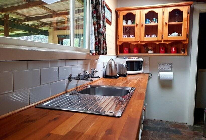 مبيت وإفطار Glenbrook House And Cottage