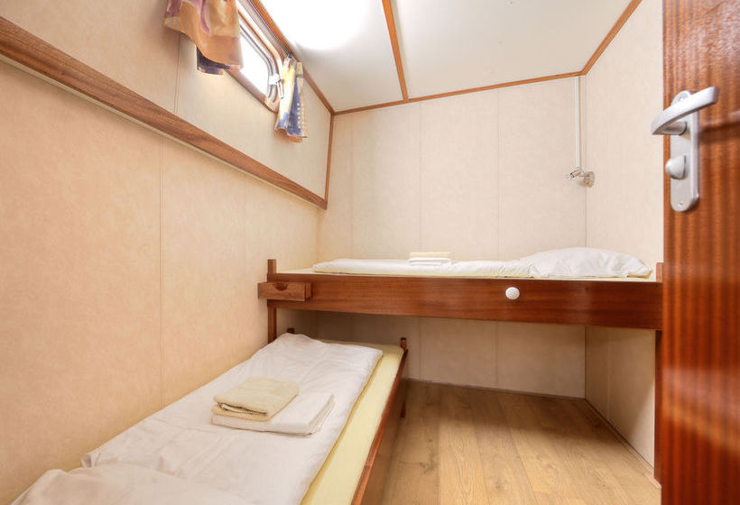 ベッドアンドブレックファースト La Belle Fleur