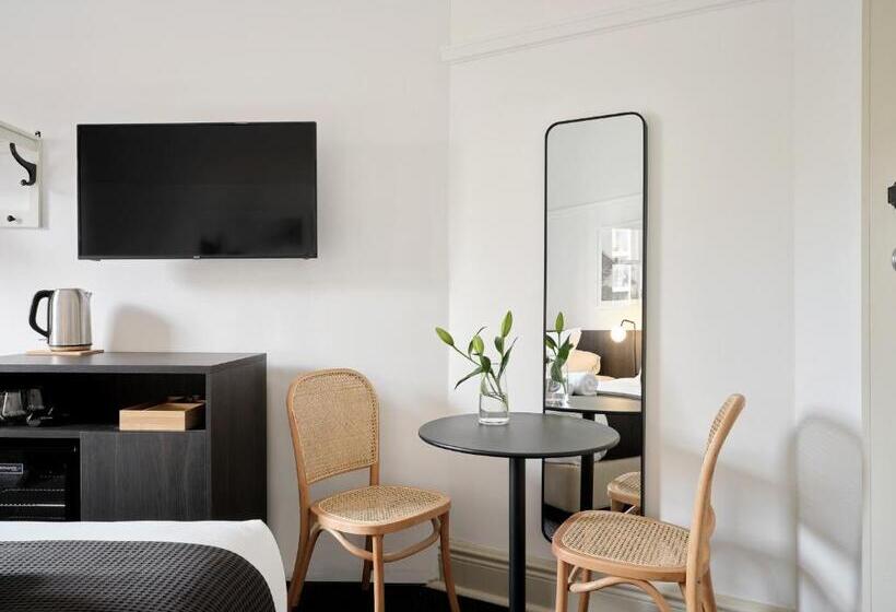 تختخواب و صبحانه Dunkirk Hotel Pyrmont