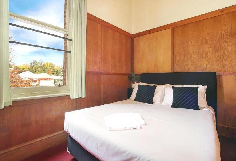 Bed and Breakfast The Old Priory