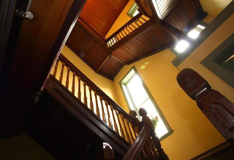 Bed and Breakfast The Old Priory