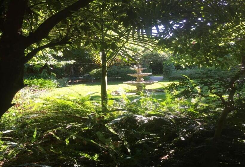 Bed and Breakfast The Old Priory