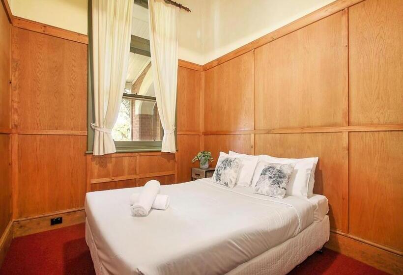 Bed and Breakfast The Old Priory