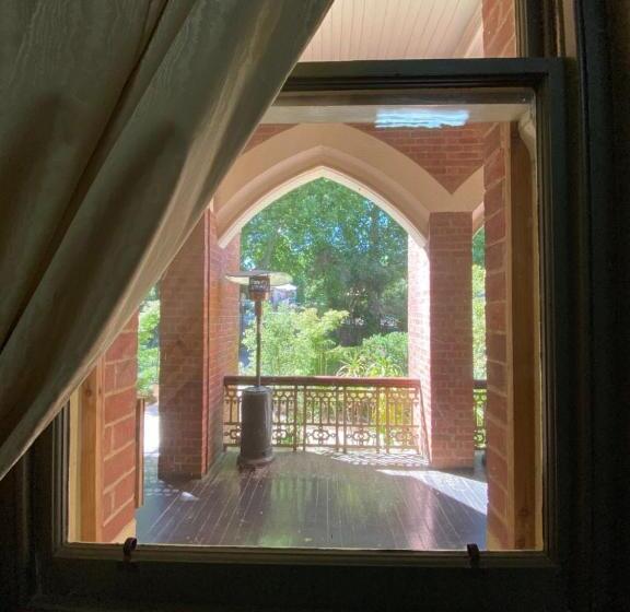 Bed and Breakfast The Old Priory