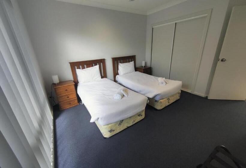 Belvoir Village Motel & Apartments Wodonga