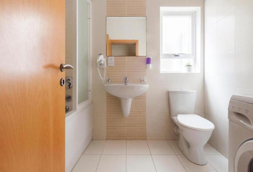 Blubay Apartments By St Hotels