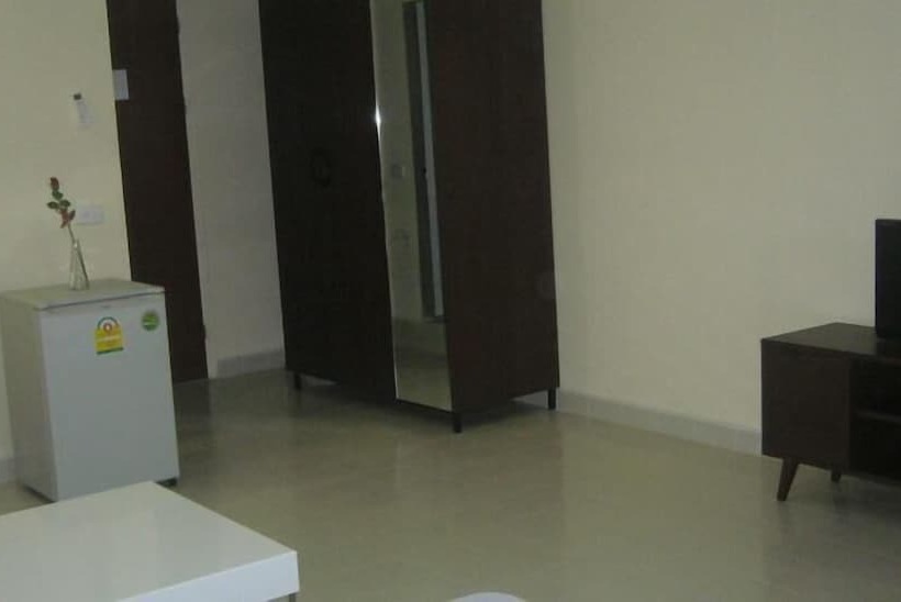 Chan Kim Don Mueang Airport Guest House