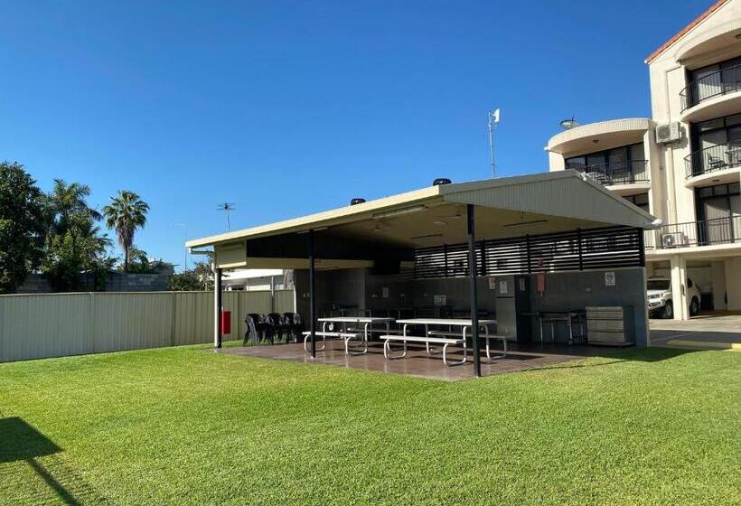 City Ville Apartments And Motel