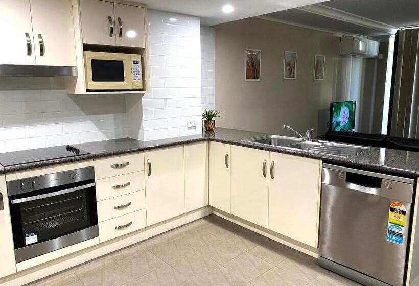 City Ville Apartments And Motel