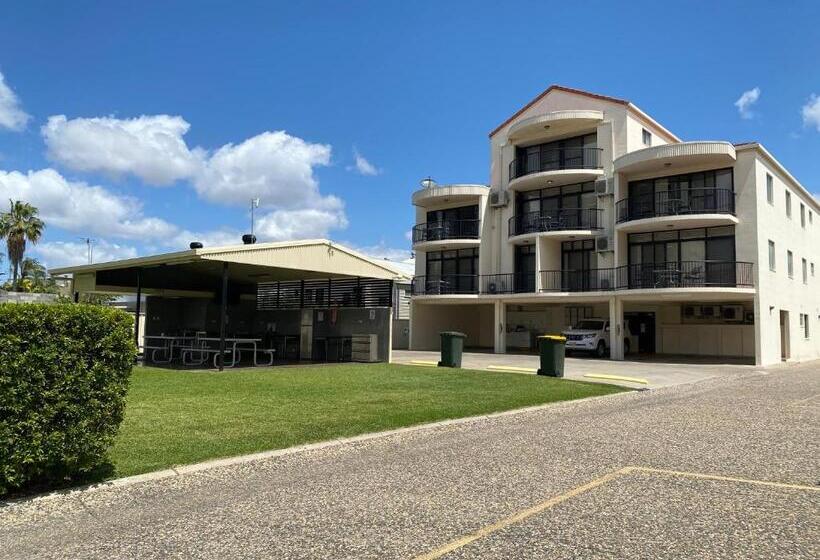 City Ville Apartments And Motel