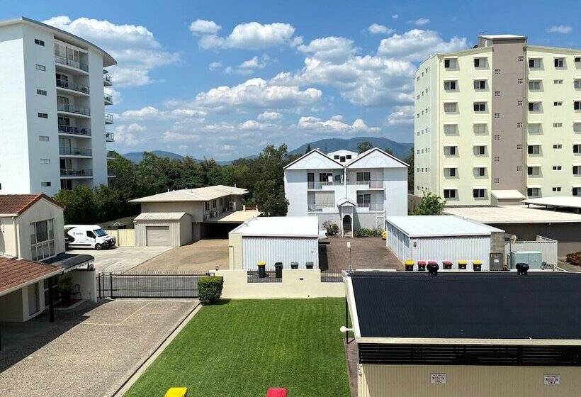 City Ville Apartments And Motel