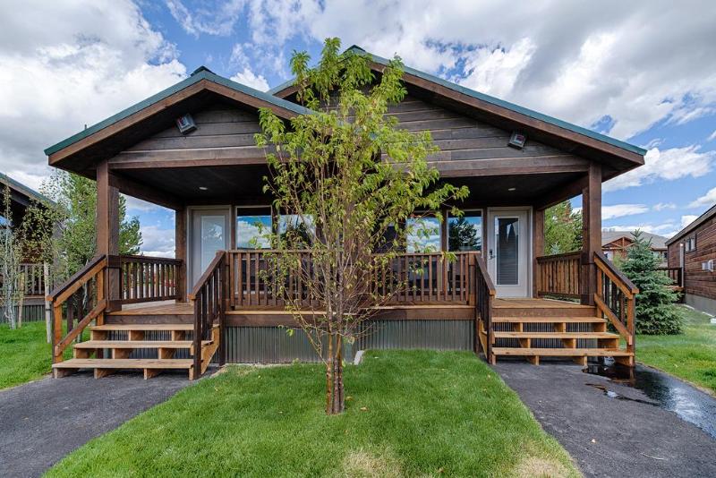 Explorer Cabins At Yellowstone