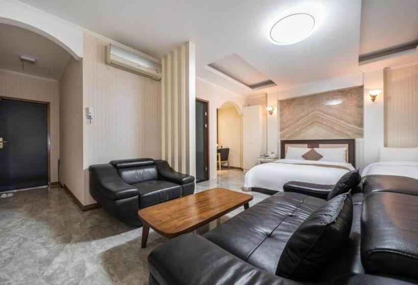 בית מלון כפרי Ansan Seowon Tourist