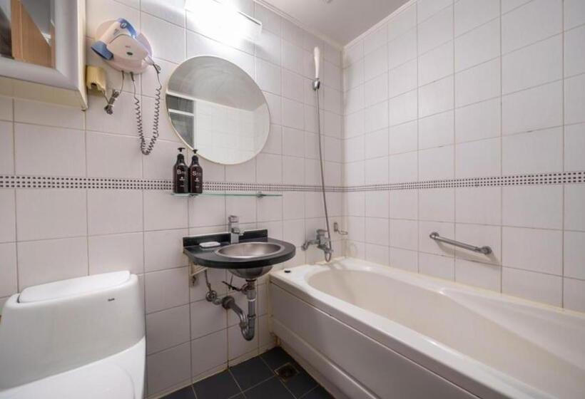 בית מלון כפרי Ansan Seowon Tourist