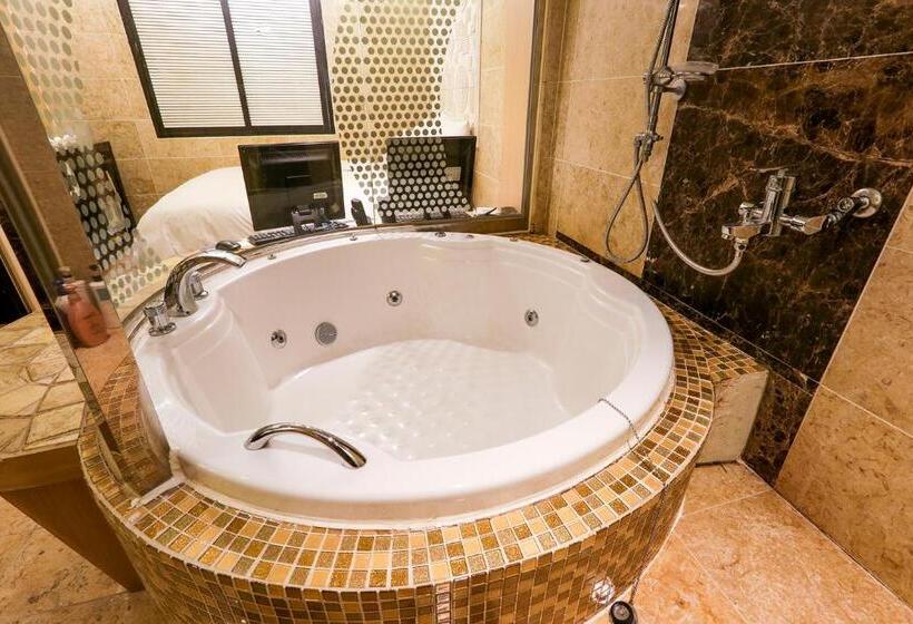 בית מלון כפרי Koam Tourist