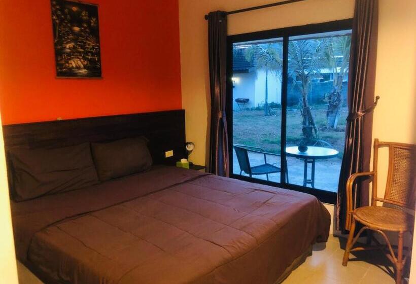 Отель Aonang 3 Monkeys Pool Resort