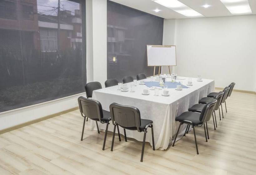 בית מלון כפרי Apartamentos Regency La Feria