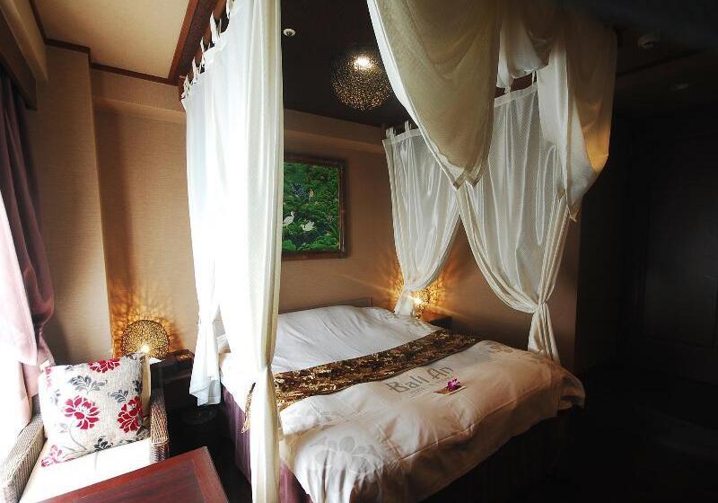 בית מלון כפרי Balian Resort Yokohama Kannai  Adult Only