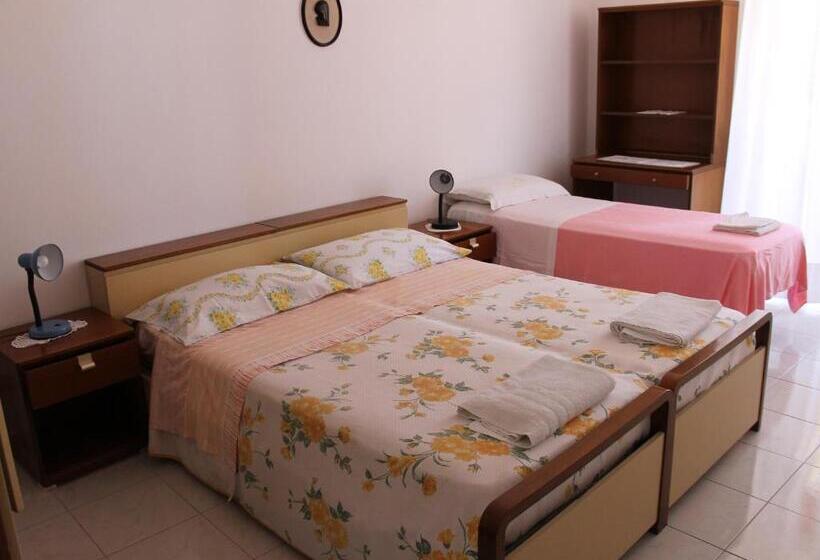 فندق B&b Luna Di Miele