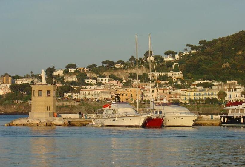 فندق B&b Luna Di Miele