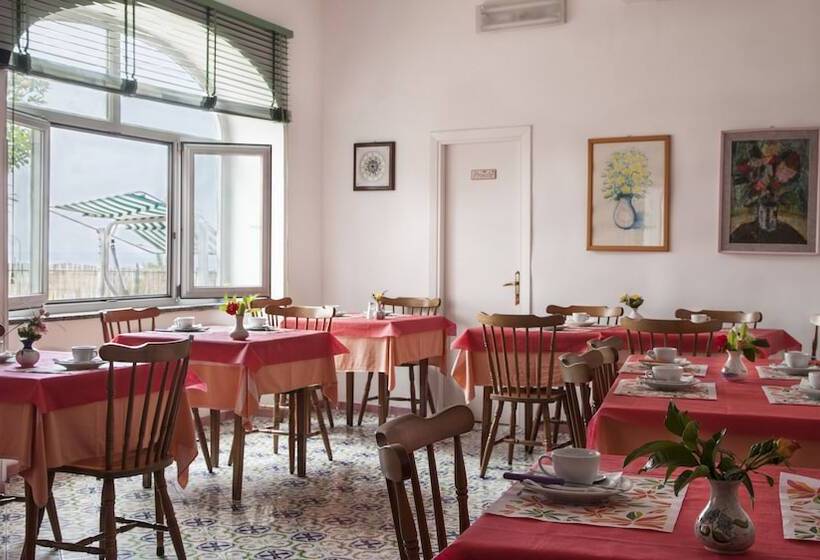 فندق B&b Luna Di Miele