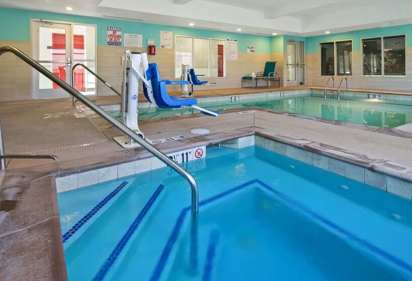 فندق Best Western Plus Gallup Inn & Suites