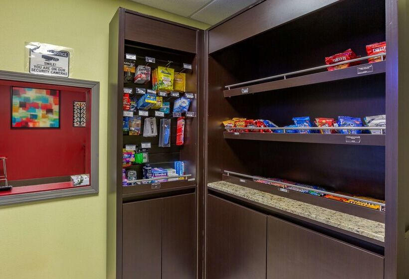 فندق Best Western Plus Gallup Inn & Suites