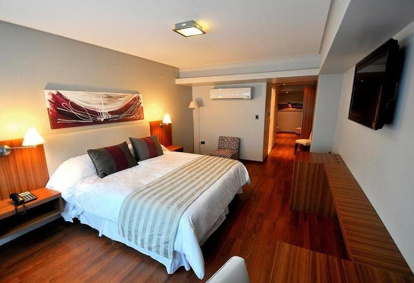 هتل Bicentenario Suites & Spa