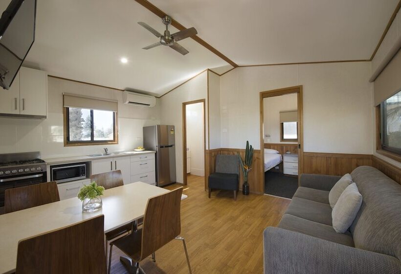 هتل Discovery Parks   West Beach Parks