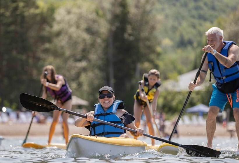 فندق Blue Mountain Resort Inn