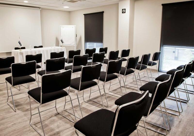 호텔 City Express Plus By Marriott Guadalajara Palomar