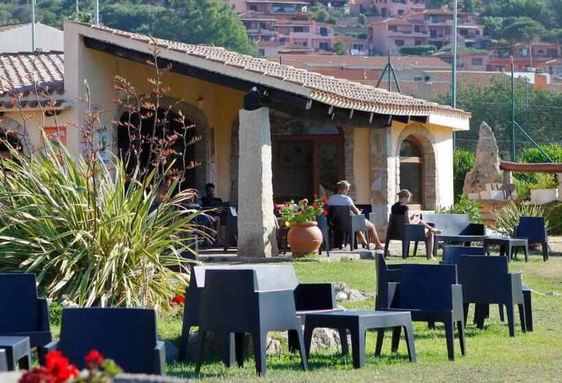 Отель Club Esse Posada