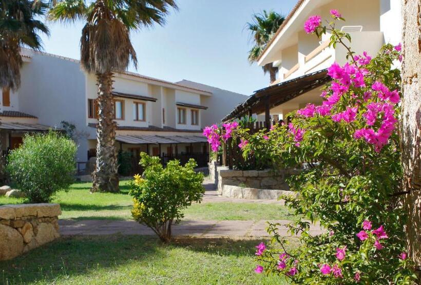 Отель Club Esse Posada