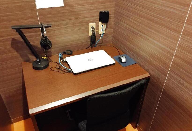 Sauna & Capsule Hotel Rumor Plaza