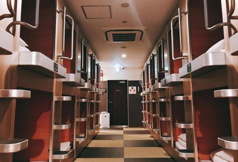 Sauna & Capsule Hotel Rumor Plaza