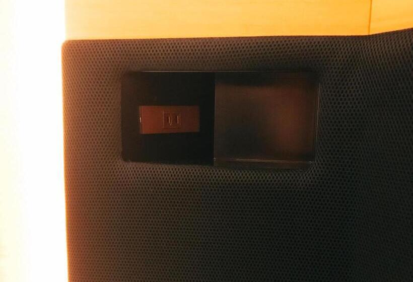 Sauna & Capsule Hotel Rumor Plaza