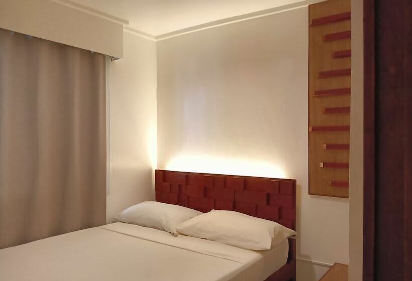 هتل Dormitels.ph El Nido