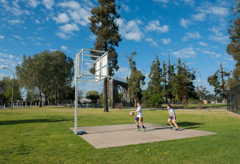 فندق Nrma Echuca Holiday Park