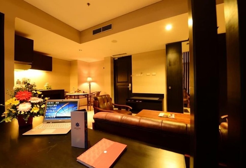 Emilia Hotel By Amazing