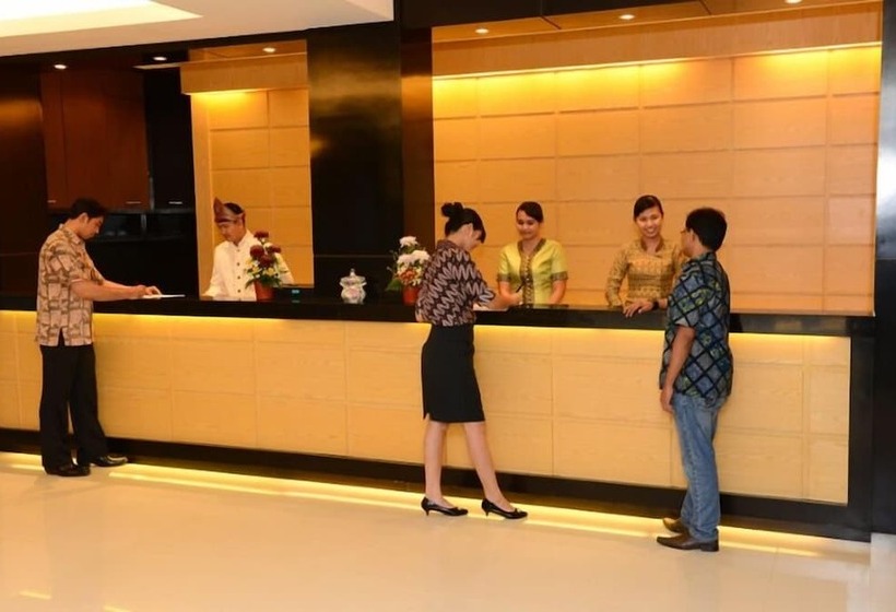 Emilia Hotel By Amazing