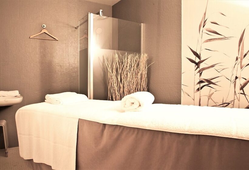 هتل Et Spa Du Chateau