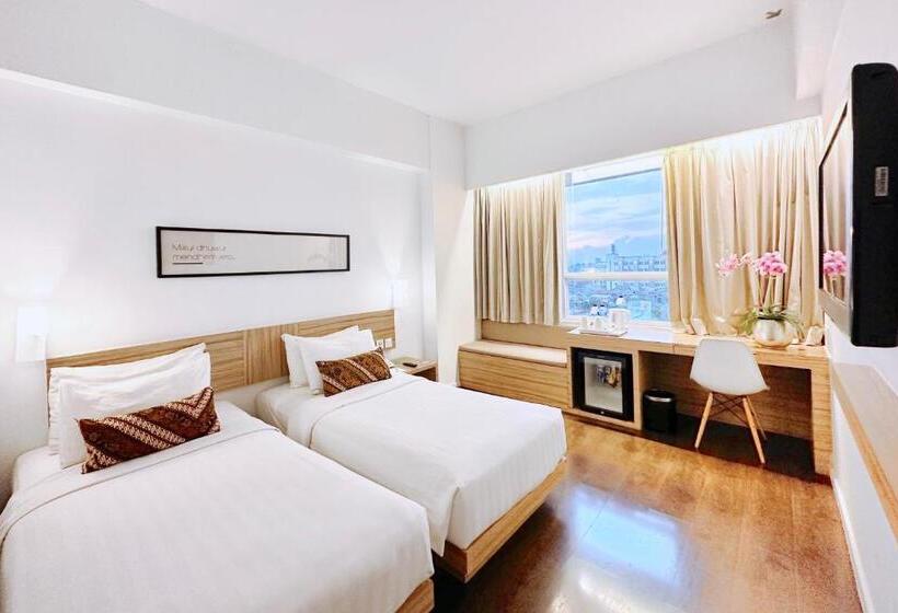 호텔 Grand Zuri Malioboro